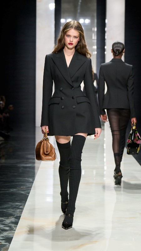 Dolce & Gabbana, �Ident�ty� Koleksiyonu �le Milano Moda Haftas��nda Gücün Ve Kimli�in S�n�rlar�n� Yeniden Çizdi