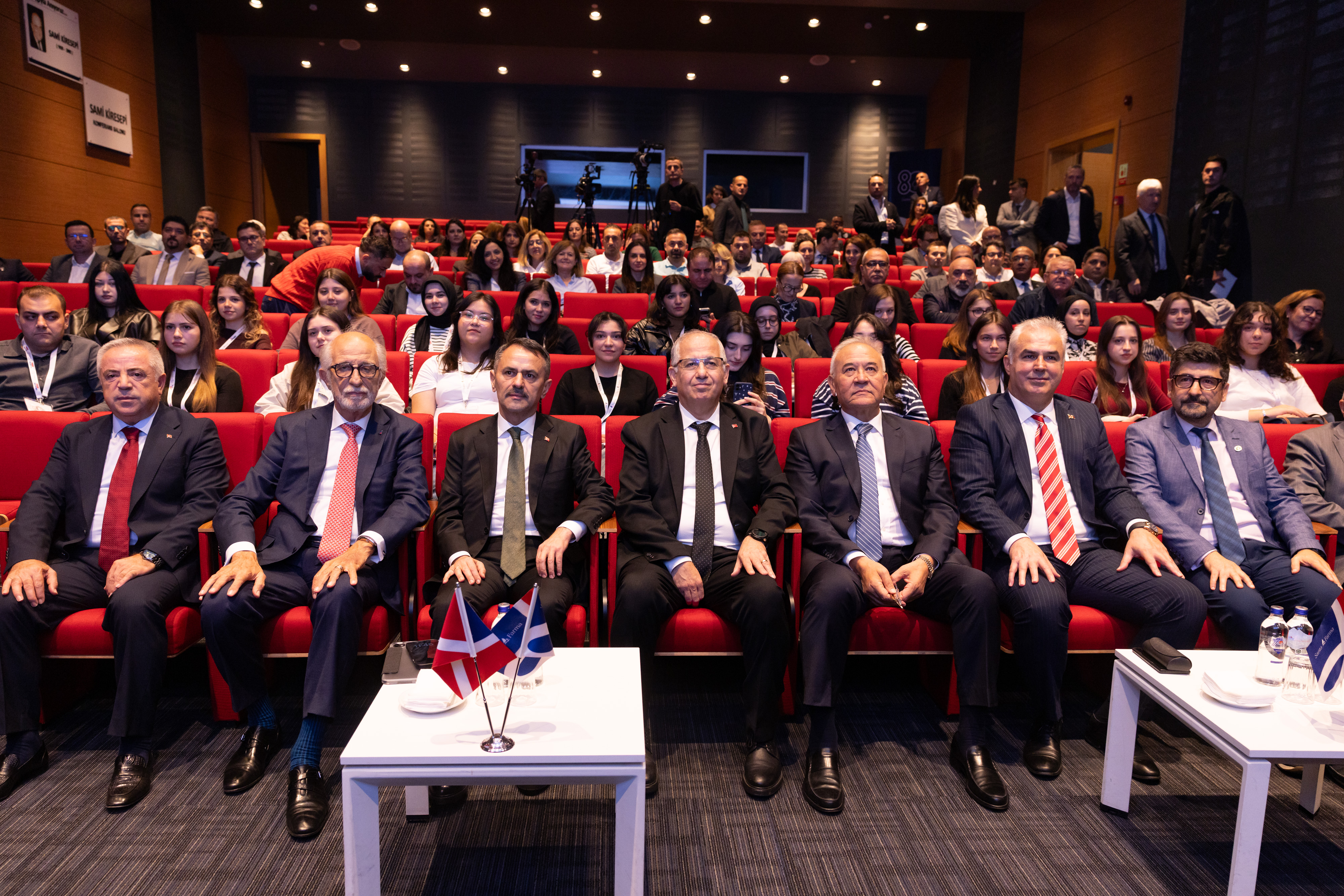 Türkiye�de �lk: Santa Farma �laç Ve Kocaeli Üniversitesi �� Birli�iyle Aç�lan 