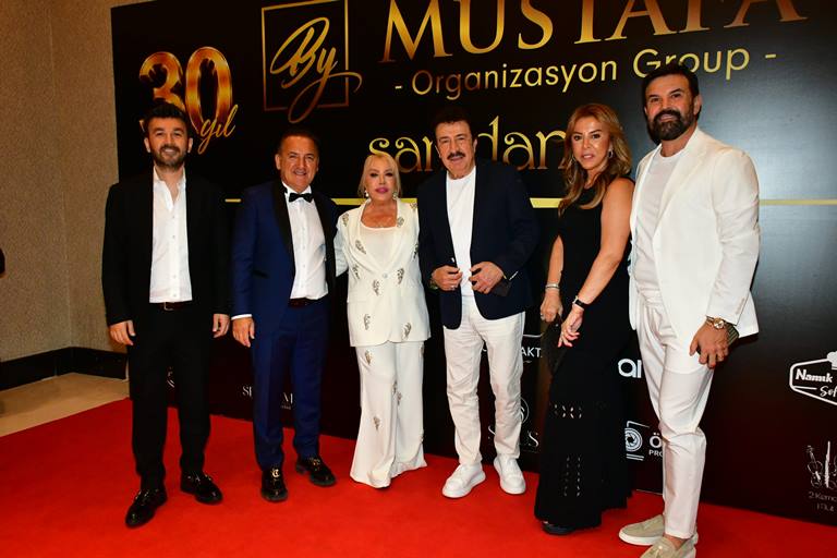 Gaziantep�te Y�ld�zlar Geçidi: �amdanc� ve By Mustafa Aç�l��� ile Green Park�ta Görkemli Gala