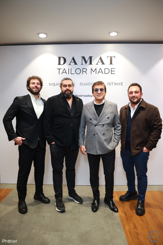 Yılbaşı Şıklığına Sahne Oldu  Yılbaşı Şıklığına Sahne Oldu