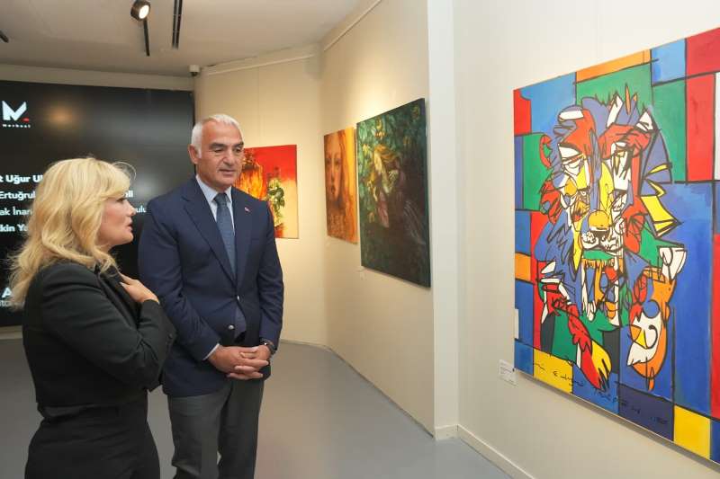�stanbul�da Kültür Yolu Heyecan�: 400�den Fazla Etkinlikle Sanat �öleni Ba�lad� 