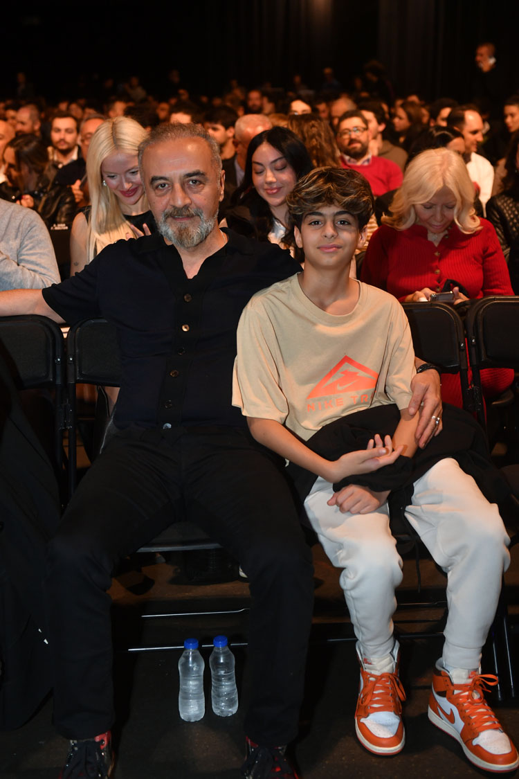 Fatih Terim, Arda Turan, Ümit Davala: İstanbul Komedi Festivali’nde Şampiyonlar Ligi