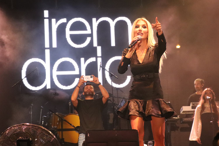 rem Derici ve Cenk Eren, Türkiye MotoFest'i Coturdu 