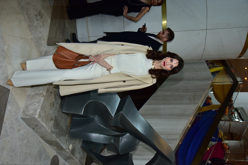 Bollywood I��lt�s�  Raffles �stanbul�u Sard� 